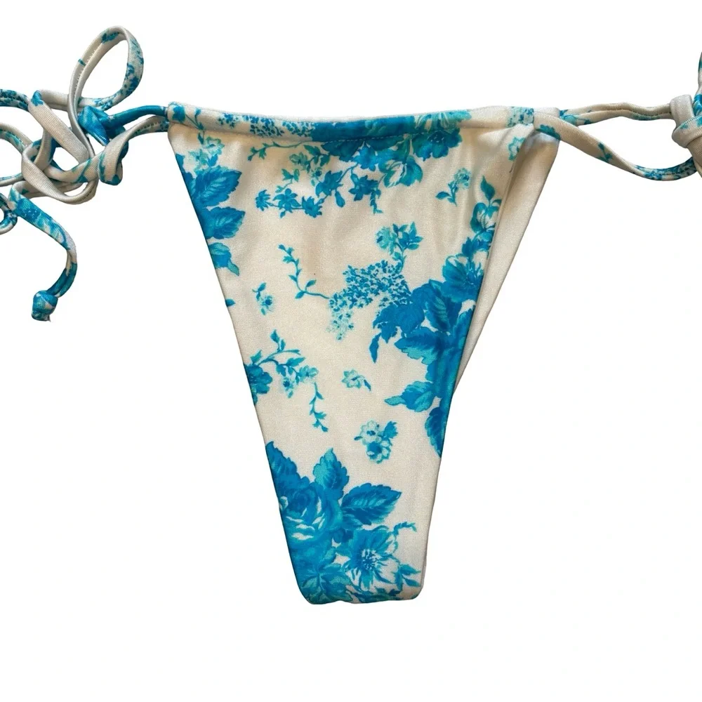 Frankie’s Bikini Kailyn Bandeau/Tia String Bikini Bottom English Tea Rose, Sz M